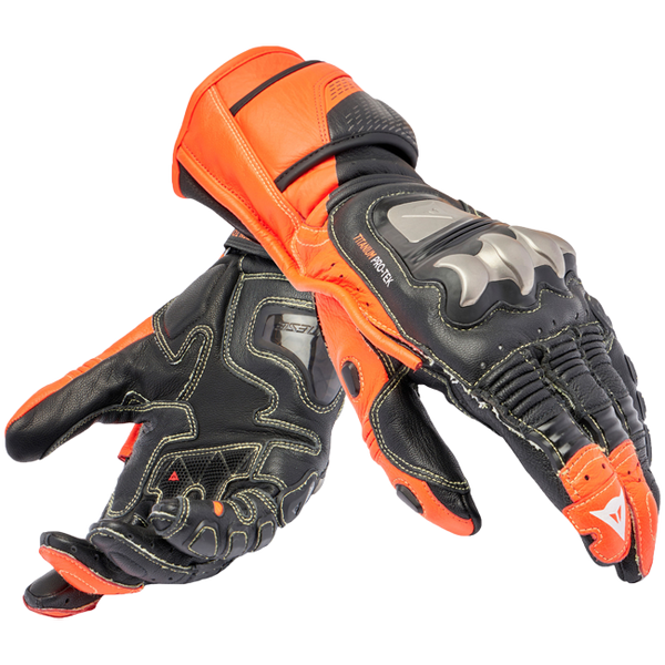 Dainese Full Metal 7 Racing motorcycle gloves in black and red
