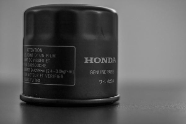 Honda genuine oil filter 15410-MFJ-D02 for CBR 1000 RR-R SC82