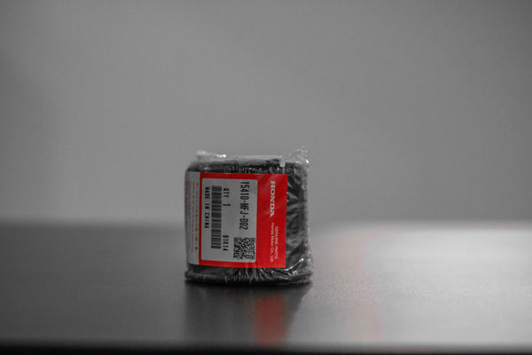 Honda genuine oil filter 15410-MFJ-D02 for CBR 1000 RR-R SC82