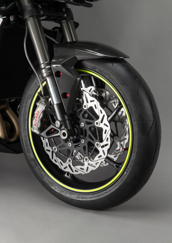 LighTech CART2410 carbon front mudguard gloss finish for Triumph Street Triple 765