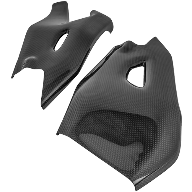 LighTech CARY5060 gloss carbon fibre swingarm cover for Yamaha YZF-R1 and R1M