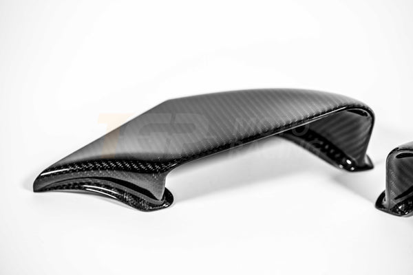 AP Carbon Line 200g carbon corner sidepods set for Ducati Panigale V4/S/R 2025-2026, clear-lacquered finish