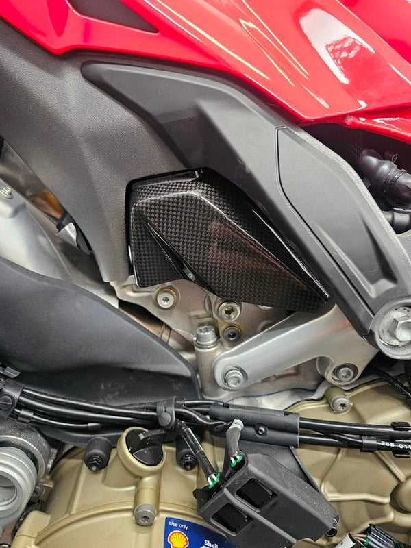 Fullsix carbon upper cylinder head covers set for Ducati Panigale V4/S 2025-2026