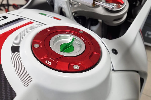 CNC Racing TS401R fuel cap Livery Tricolore anodised aluminium Ducati Panigale V4