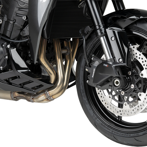 Puig Brake Cooling Air Duct for Kawasaki Z1100 (2026) – Matt black (am Motorrad)