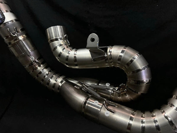 Vandemon Ti1 titanium half-system exhaust fitted to Ducati Panigale V4, natural brushed finish