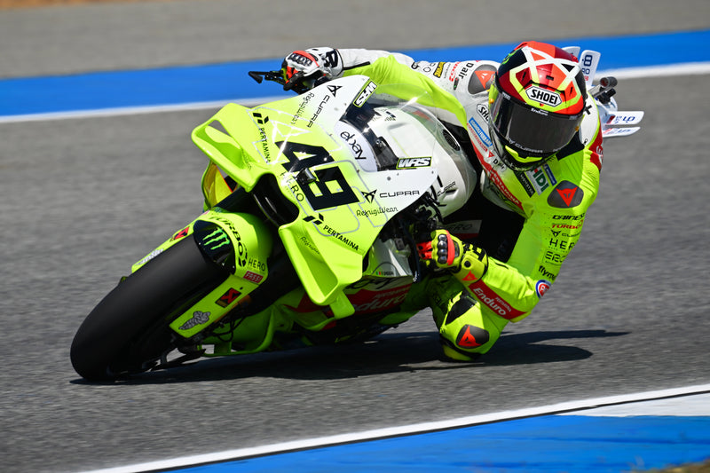 Fabio Di Giannantonio in MotoGP — Quelle: shoei-europe.com