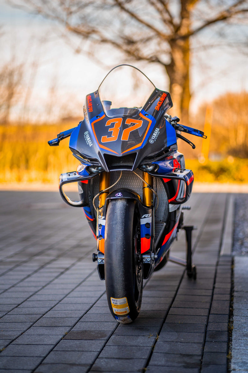 AP Carbon Line MotoGP winglets in 200g twill carbon for Yamaha YZF-R1/M RN65