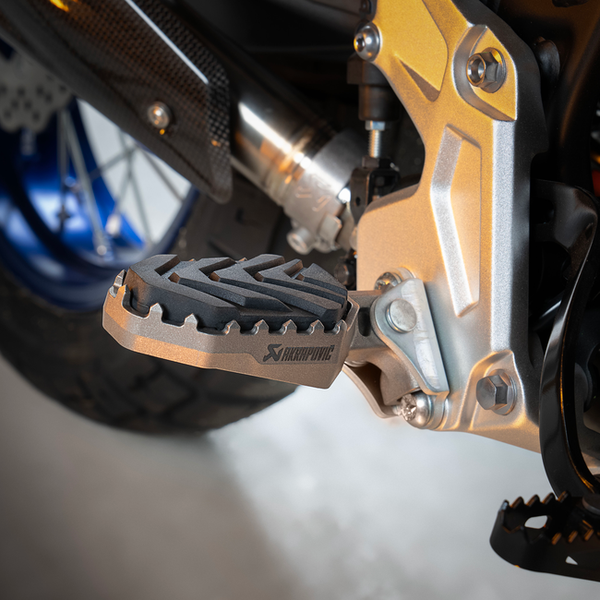 Akrapovic footpeg Yamaha TENERE 700 F-Y7T2