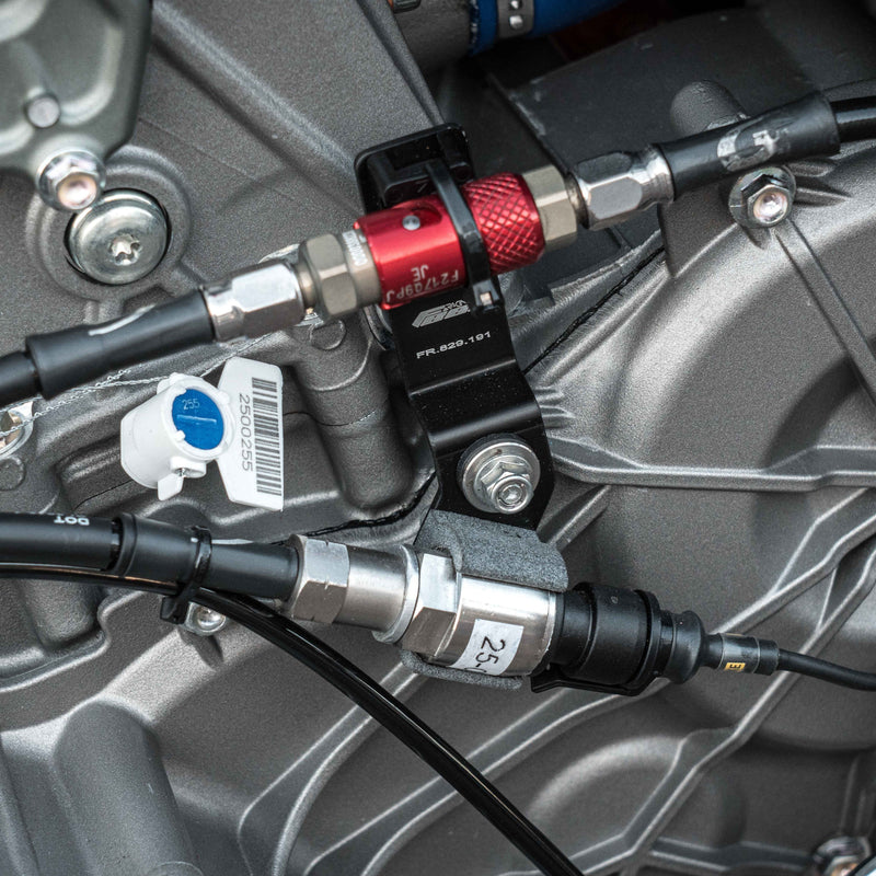Feel Racing FR.827.321 sensor mount fitted with an Aviorace SP-series pressure sensor