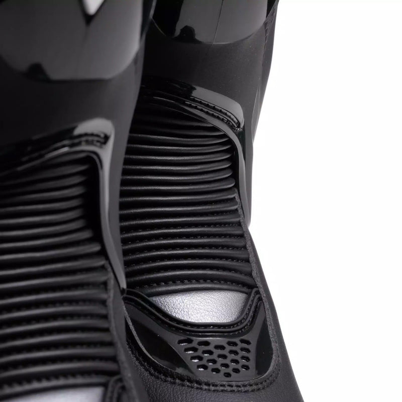 Dainese Torque 4 men's motorcycle boots in black