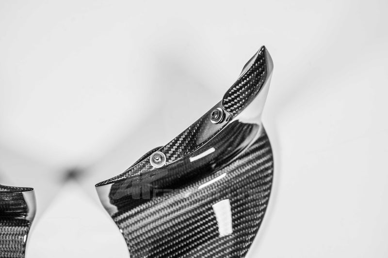 AP Carbon Line MotoGP winglets in 200g twill carbon for Yamaha YZF-R1/M RN65