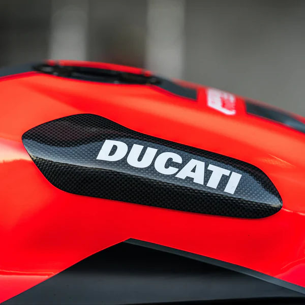 Feel Racing carbon tank protectors for Ducati Panigale V2 955 WorldSSP 2020-2024