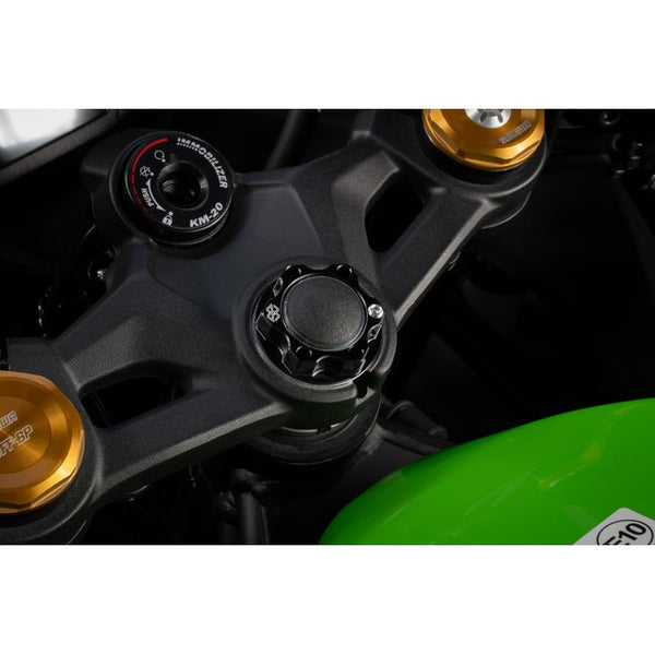 Gilles ACMA steering stem nut fitted to a Kawasaki ZX-4R