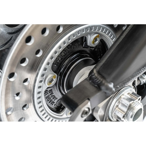 Gilles AXB chain adjuster fitted to a motorcycle