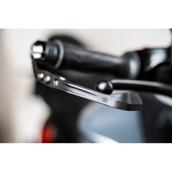 Gilles BHP2 brake lever guard aluminium in use