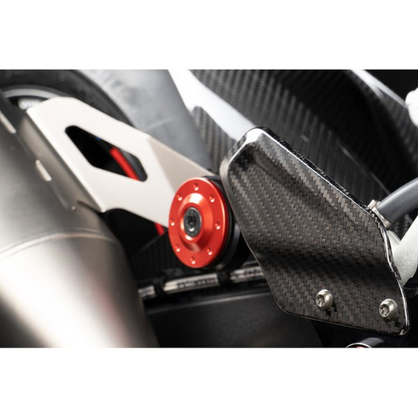 Gilles BL-15 exhaust bracket cover fitted, shown in red