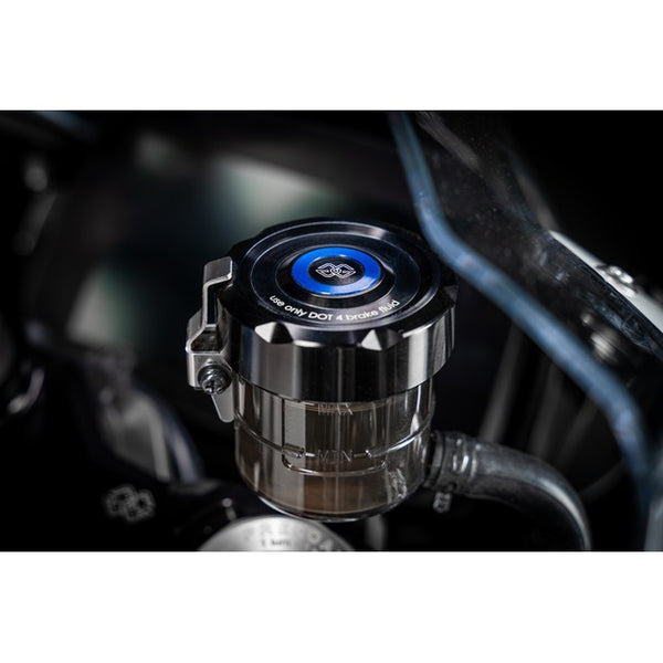 Gilles BRC brake reservoir cover fitted to a BMW M 1000 RR