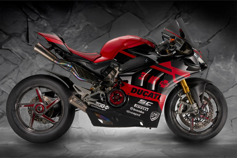 BST STAR TEK carbon wheel set for Ducati Panigale V4/S/R 2018–2024, gloss finish