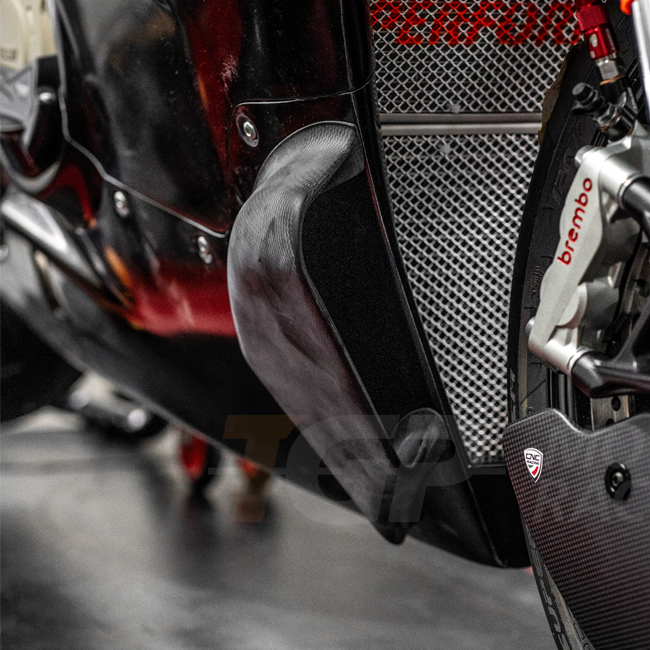AP Carbon Line Lavatex corner sidepods set for Ducati Panigale V4/S/R 2025-2026