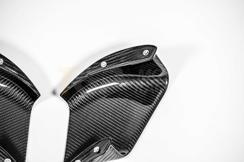 AP Carbon Line 200g carbon corner sidepods set for Ducati Panigale V4/S/R 2025-2026, clear-lacquered finish