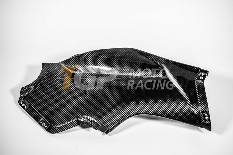 AP Carbon Line 200g carbon right side fairing panel for Ducati Panigale V4 R 2026