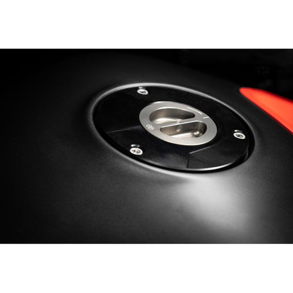Gilles FCAP fuel cap fitted to a motorcycle