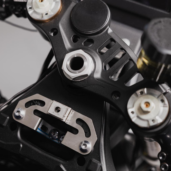 Carbonin Stainless Air Box Holder Yamaha R9 (2024-2026) IN2003Y