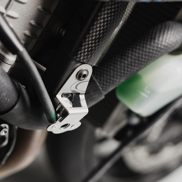 Carbonin Side Panel Brackets Kawasaki ZX-6R 636 (2024-2026) IN2701K