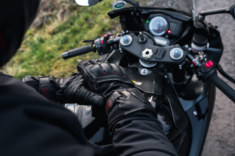 Knox Oulton MK2 sport leather motorcycle gloves men's black and red