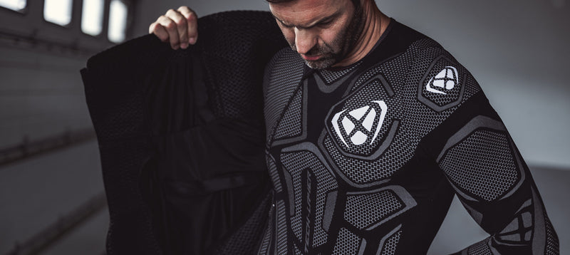 IXON Underground seamless long-sleeve baselayer for men