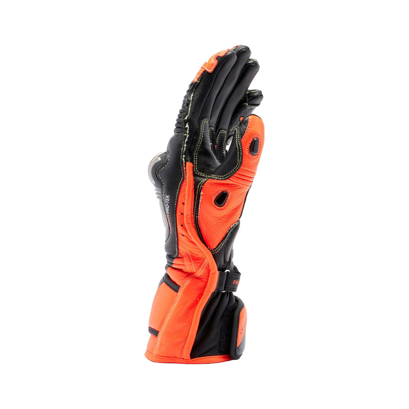 Dainese Full Metal 7 Racing motorcycle gloves in black and red