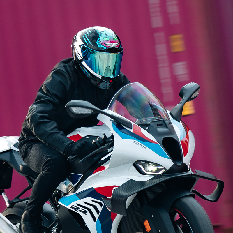 Nolan X-804 RS Ultra Carbon helmet Dom Herbertson Replica aquamarine white 382 – worn on a sportbike