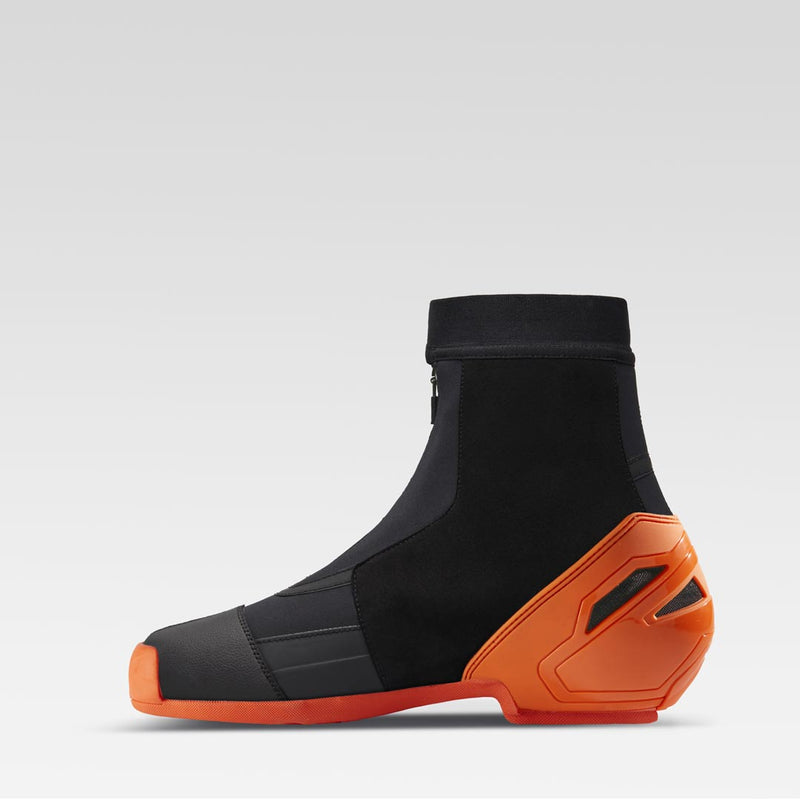 XPD X10-R men's motorcycle boots in black and orange