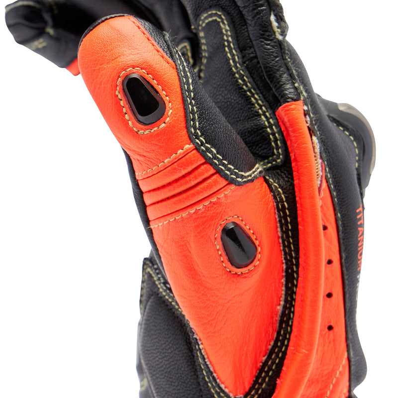 Dainese Full Metal 7 Racing motorcycle gloves in black and red