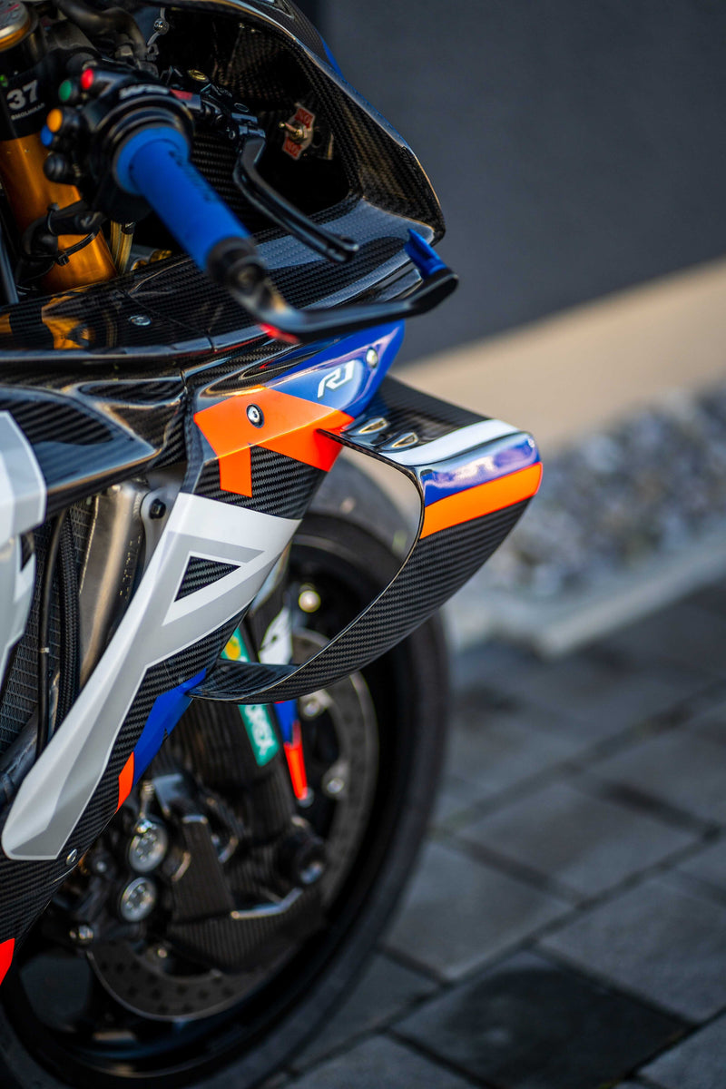 AP Carbon Line MotoGP winglets in 200g twill carbon for Yamaha YZF-R1/M RN65