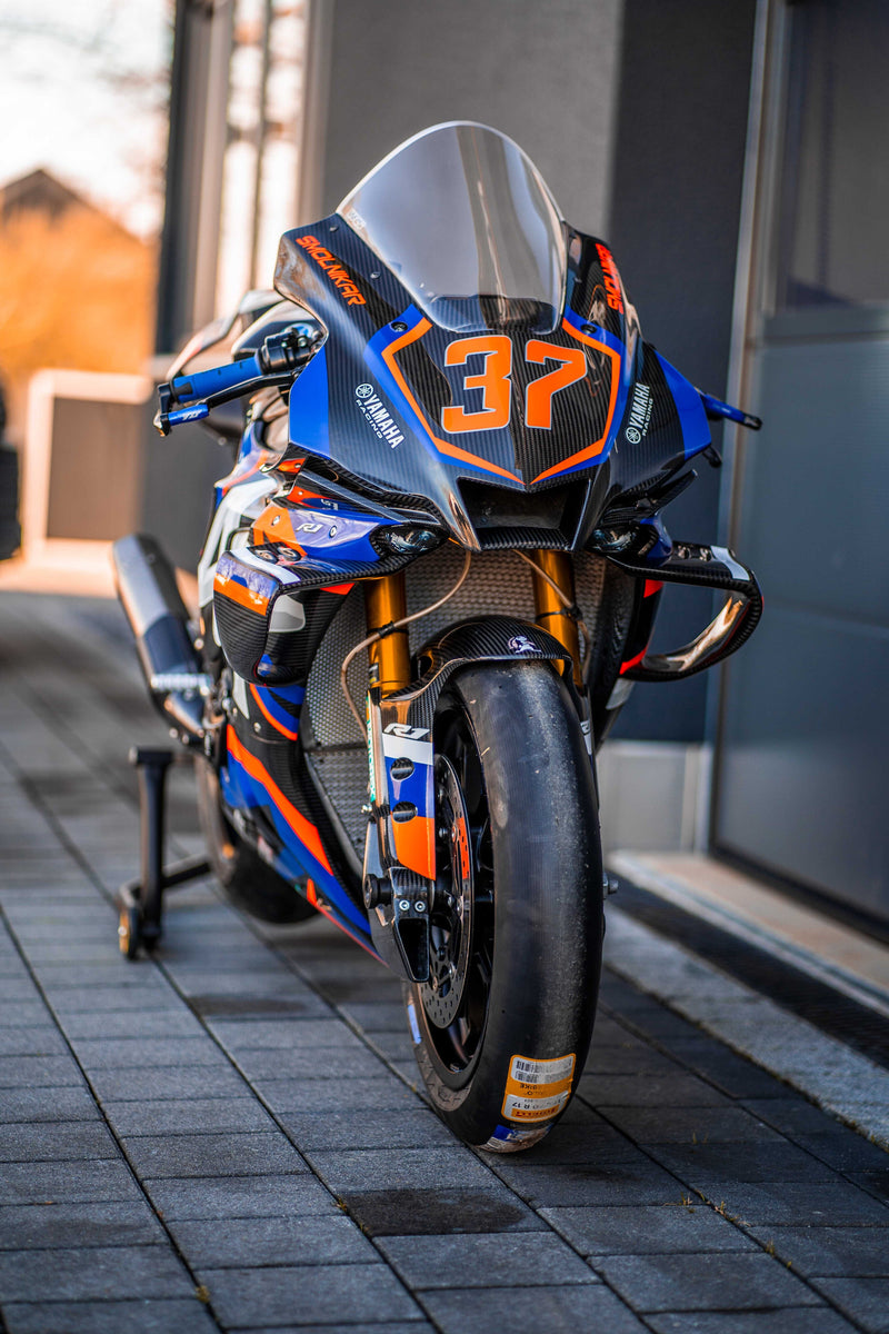 AP Carbon Line MotoGP winglets in 200g twill carbon for Yamaha YZF-R1/M RN65