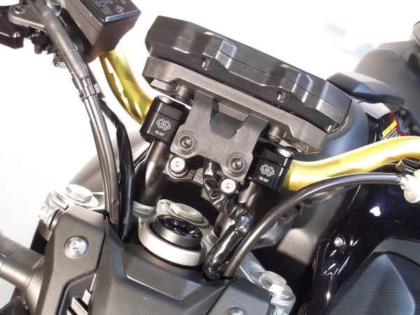 Gilles 1DGT kit fitted to a motorcycle