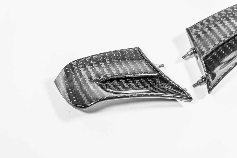 AP Carbon Line 400g twill carbon winglets for Ducati Panigale V4/S/R 2022–2024