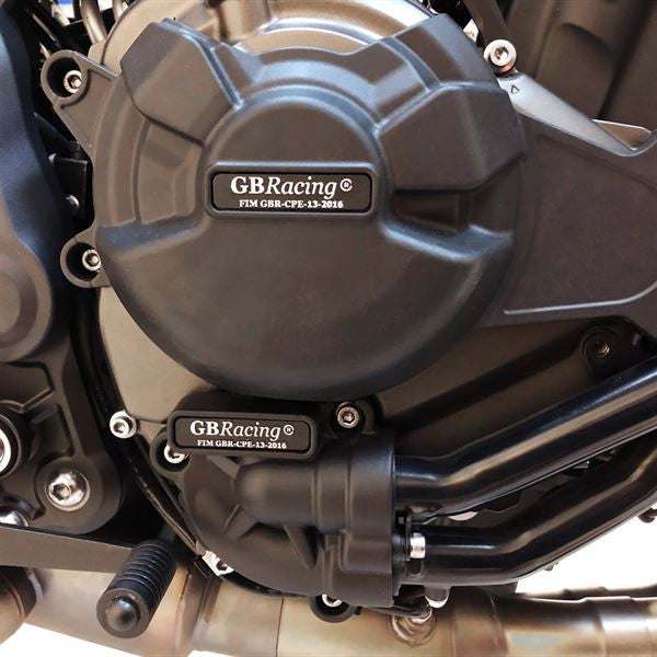 GBRacing water pump cover protector for Yamaha YZF-R7 2021–2026 in glass-fibre nylon