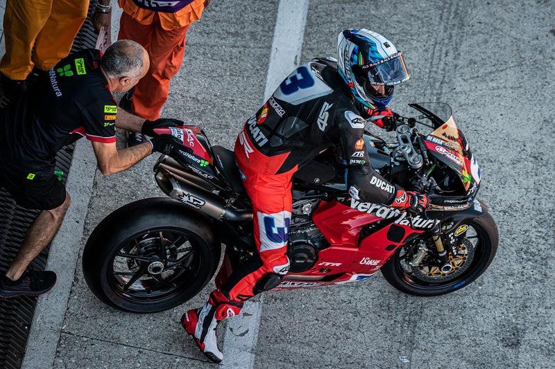 Spark Exhaust GDU8836 SSP titanium full exhaust system on Ducati Panigale V2 955