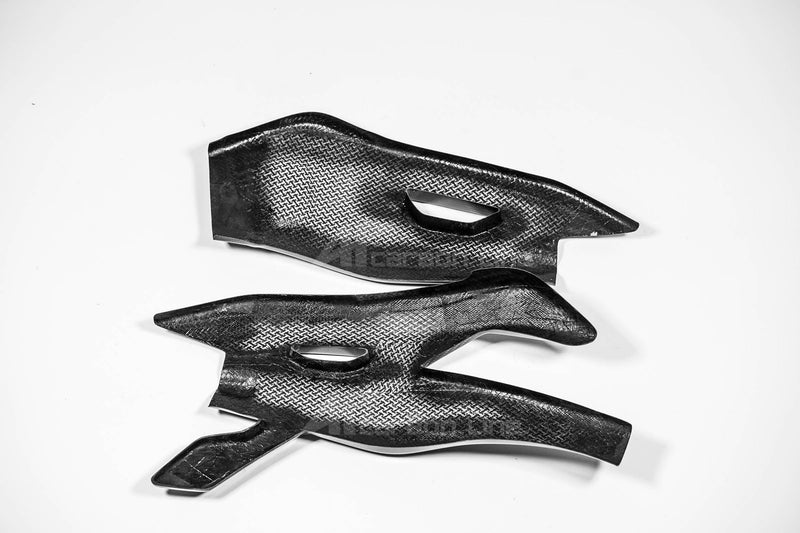 AP Carbon Line 200g twill carbon swingarm covers for Yamaha YZF-R1/M 2015-2026
