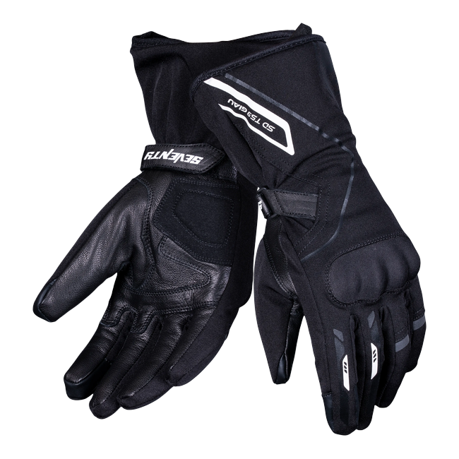 Seventy Degrees giau Black / White