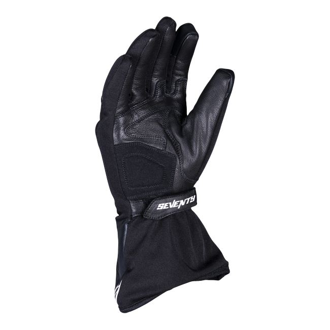 Seventy Degrees giau Black / White