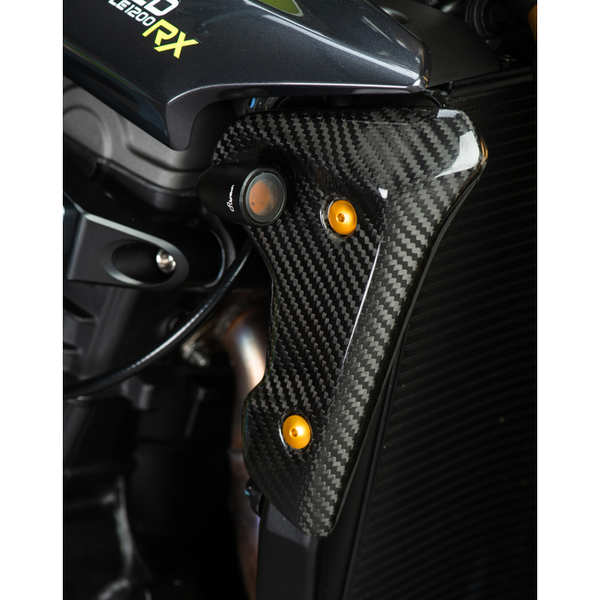 LighTech CART1285 carbon part for Triumph SPEED TRIPLE 1200 RR – fitted to the bike 3