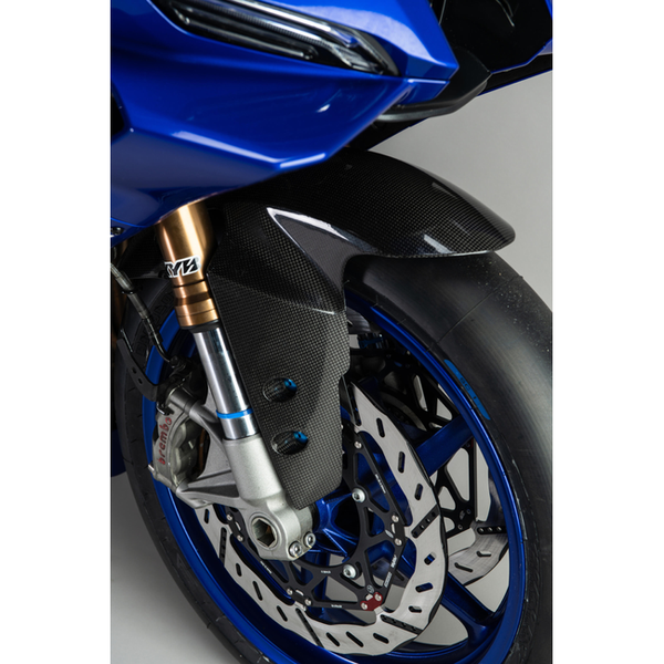 LighTech CARY0910 carbon part for Yamaha R9 – fitted to the bike 3