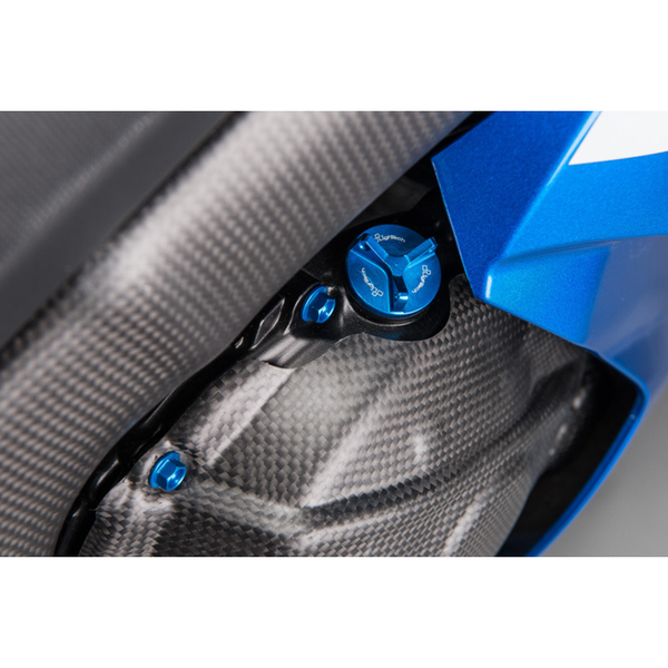 LighTech OIL001 oil filler cap m20 x 1.5 for Aprilia DORSODURO 1200 – fitted to the bike