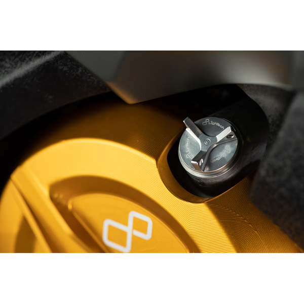 LighTech OIL004 oil filler cap m19.5 x 2.5 for Kawasaki Z1000 – fitted to the bike