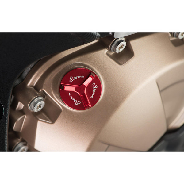 LighTech OIL007 oil filler cap m24 x 2 for BMW S1000RR – fitted to the bike